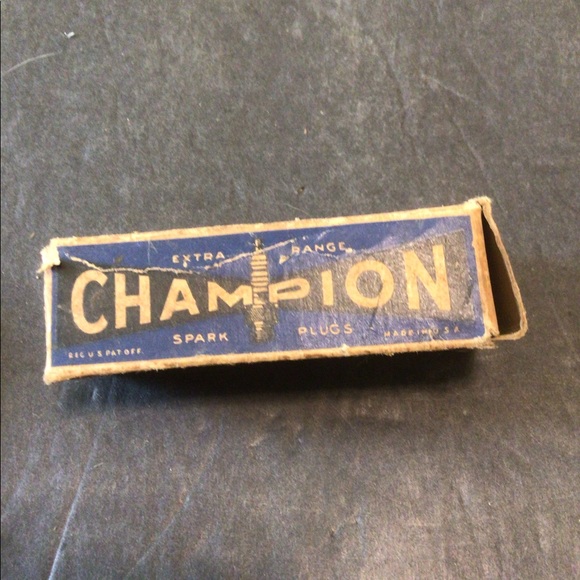 Rare 1940’s NOS Champion Chevy spark plug - Picture 6 of 6